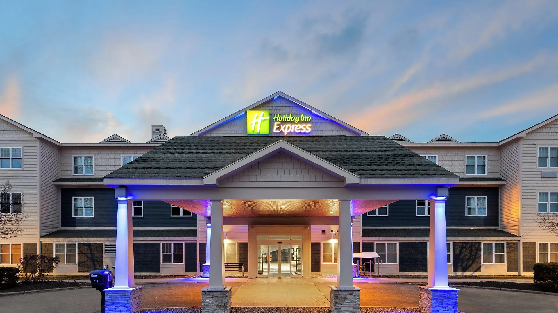 5 Holiday Inn Express Hotels in New England for Easy Travel