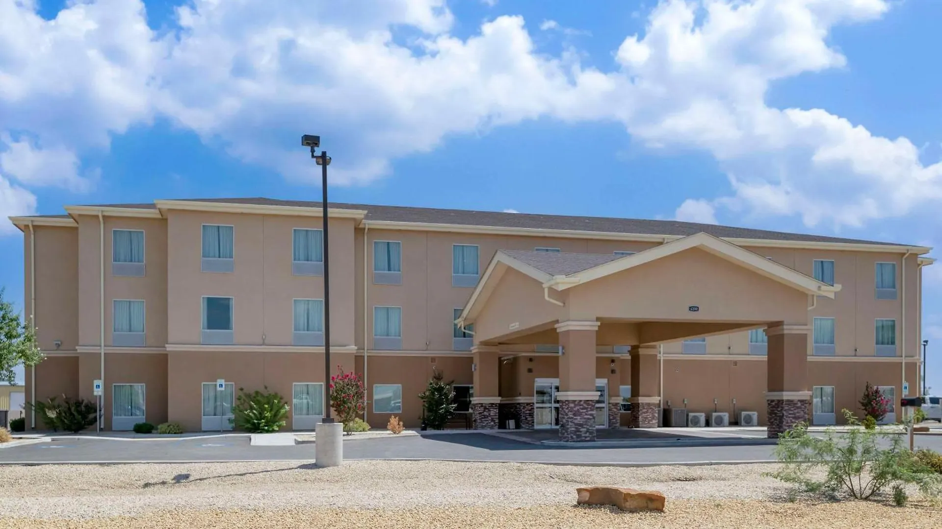 4 Budget Hotels Near Carlsbad Center-Environmental That Deliver