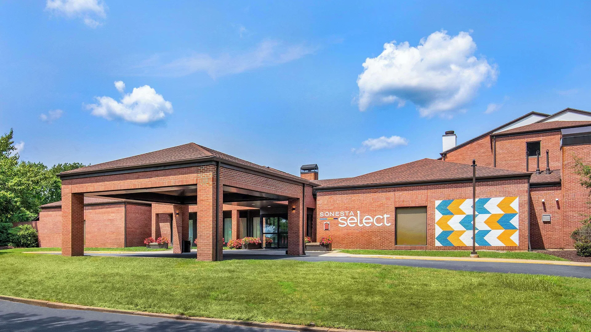 Where to Stay for Work: 15 Best Business Hotels in Massachusetts