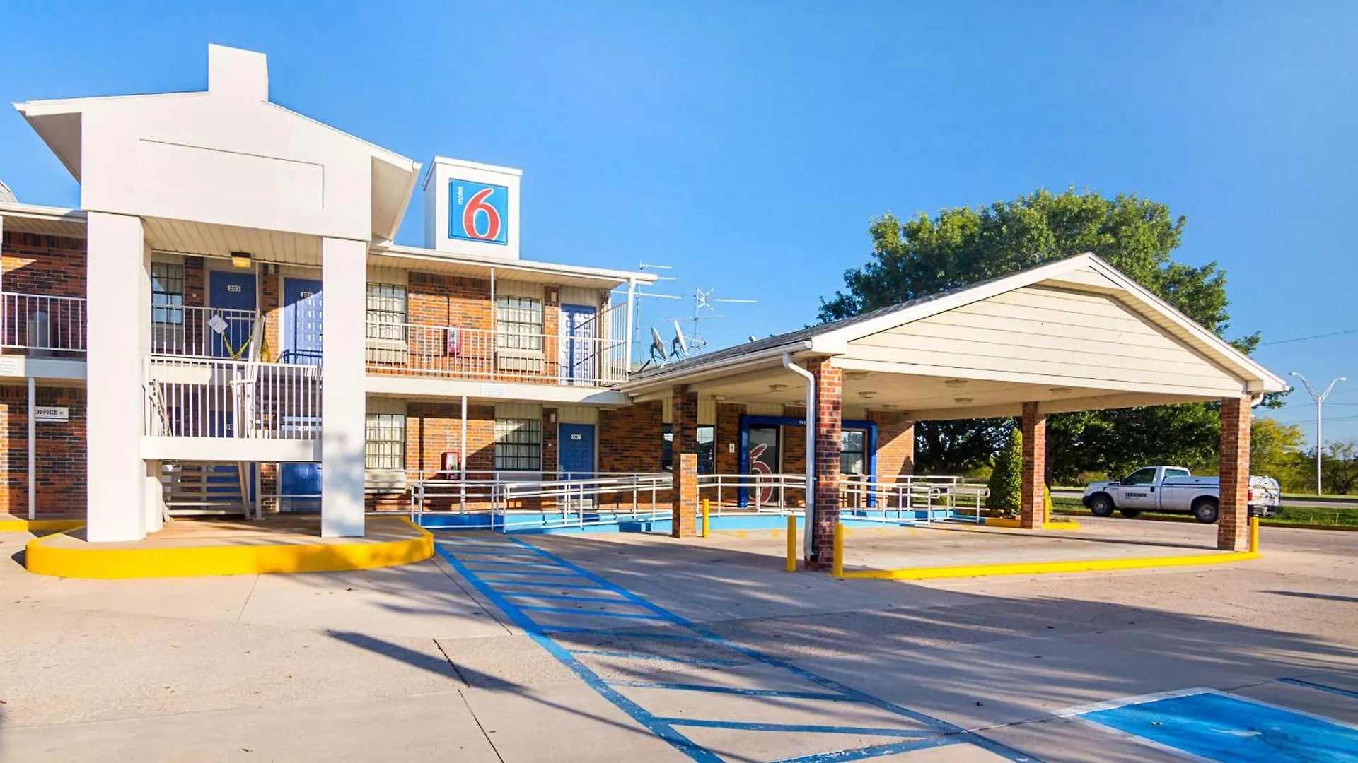 15 Three-Star Hotels in Oklahoma That Deliver Real Value
