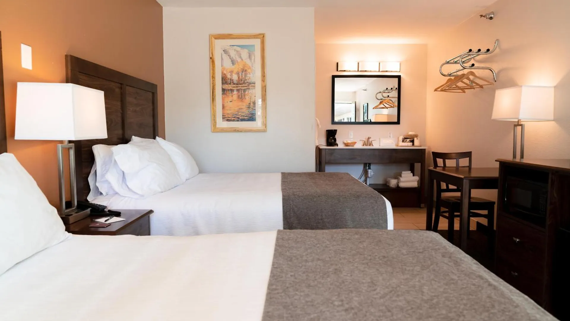 15 Three-Star Hotels in Wyoming That Deliver Real Value