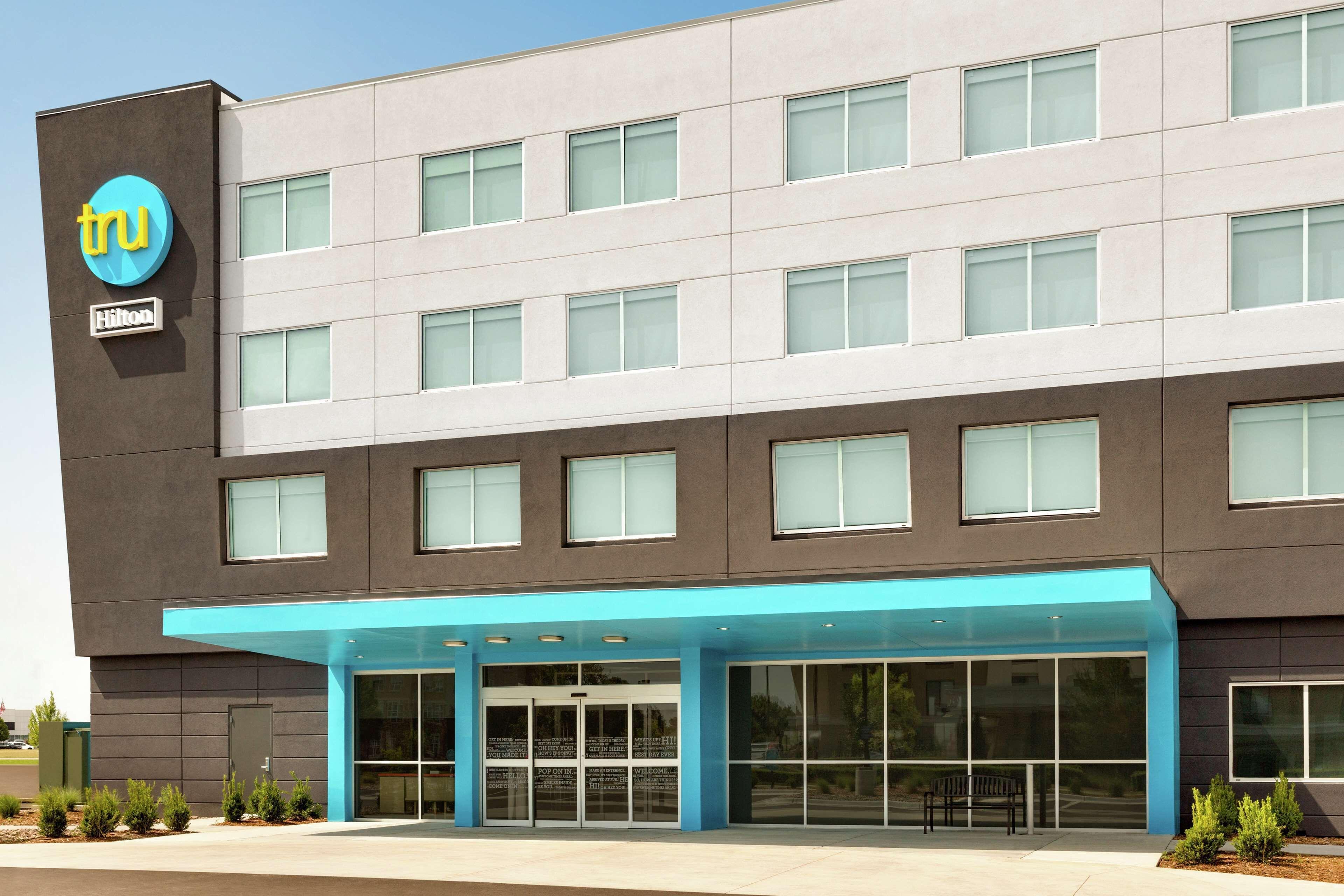8 Business Hotels Close to Newman University Wichita
