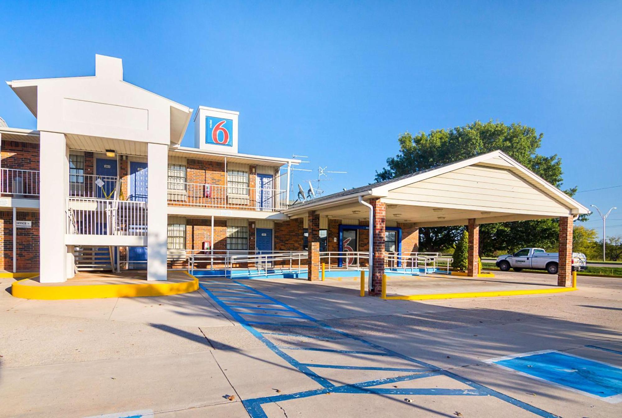 15 Three-Star Hotels in Oklahoma That Deliver Real Value
